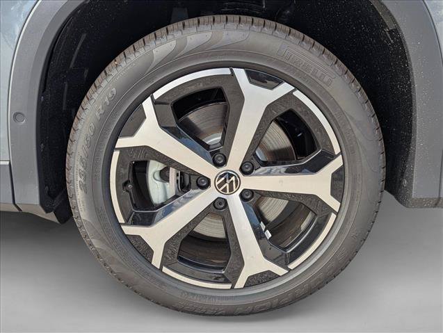 New 2026 Volkswagen Tiguan SE AWD/4WD image 9