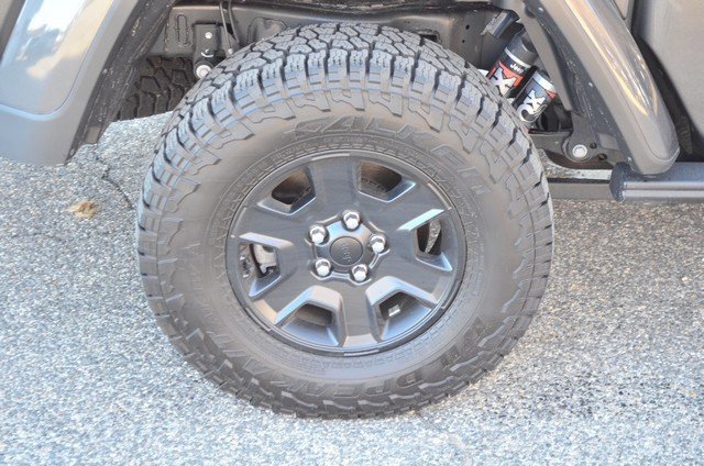 Used 2023 Jeep Gladiator Mojave w/ LED Lighting Group image 11