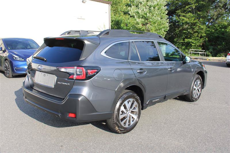 Used 2025 Subaru Outback Premium AWD/4WD image 7