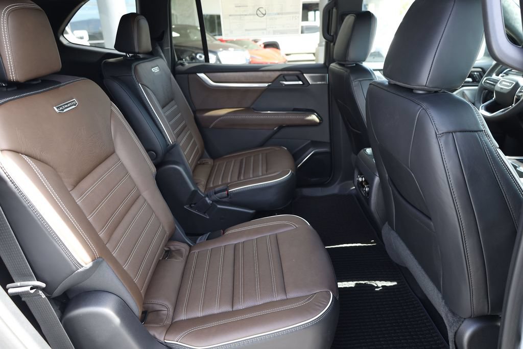 New 2027 GMC Acadia Denali Ultimate AWD/4WD image 18