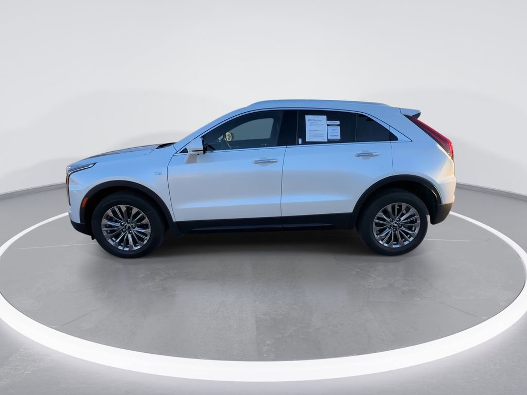 Used 2025 Cadillac XT4 Premium Luxury image 5