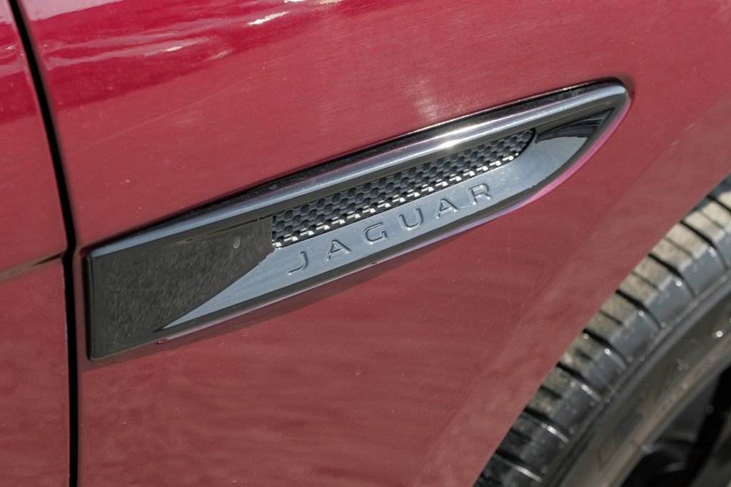 Used 2017 Jaguar F-PACE S image 61