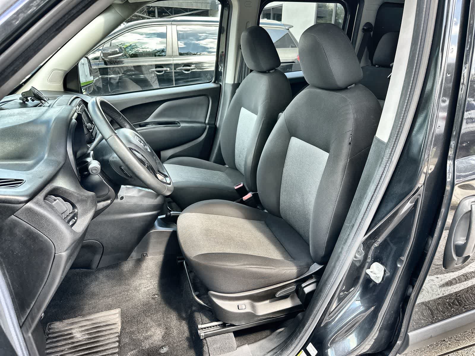 Used 2020 RAM ProMaster City SLT w/ Popular Equipment Group FWD image 3