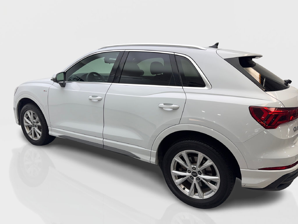 Used 2025 Audi Q3 2.0T Premium AWD/4WD image 16