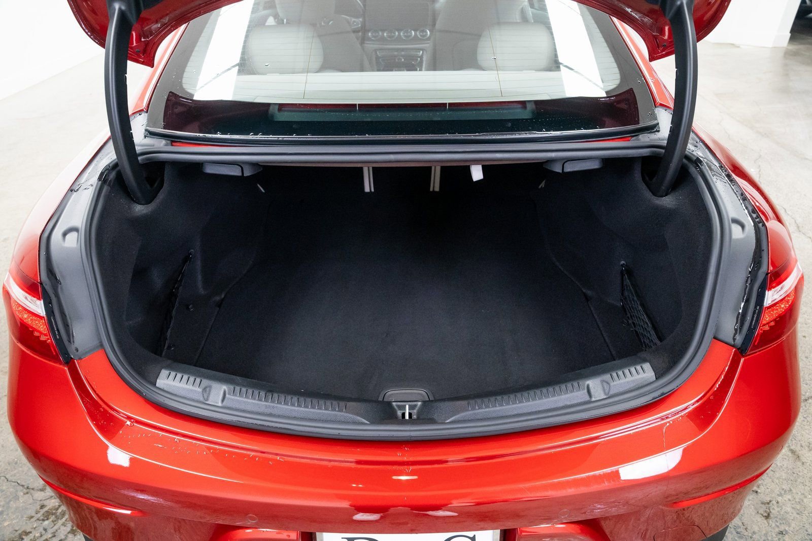 Used 2018 Mercedes-Benz E 400 E 400 image 8