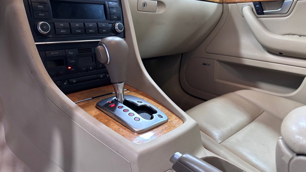 Used 2008 Audi A4 3.2 AWD/4WD image 15