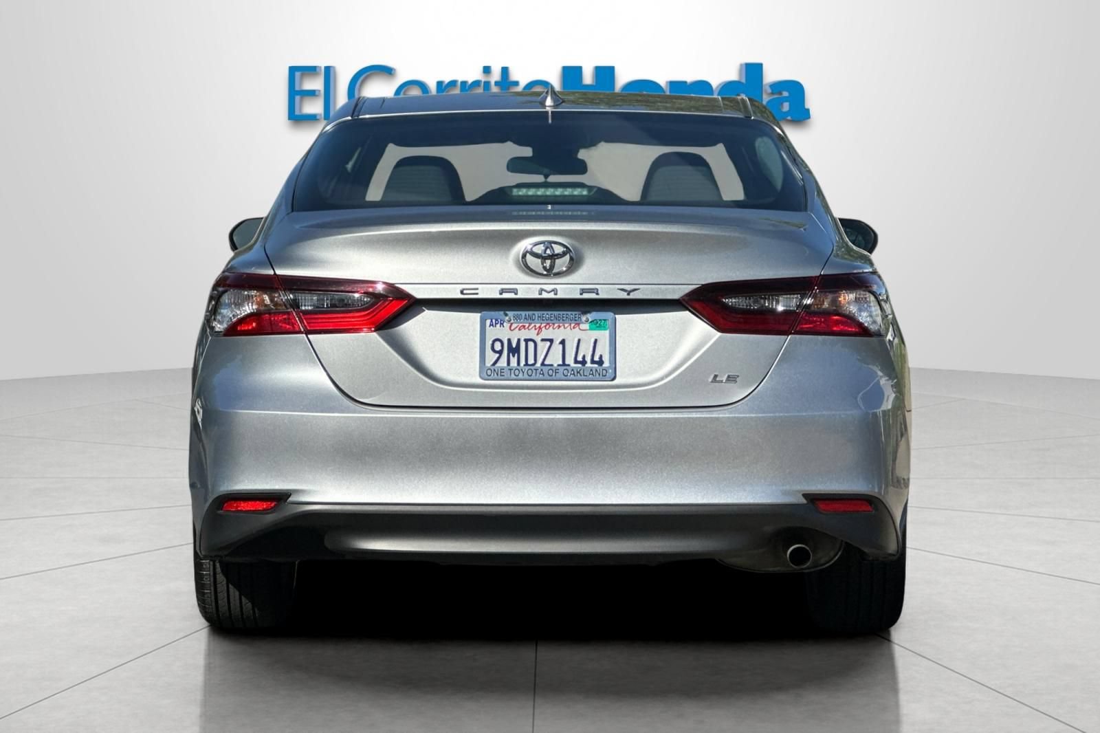 Used 2024 Toyota Camry LE FWD image 4
