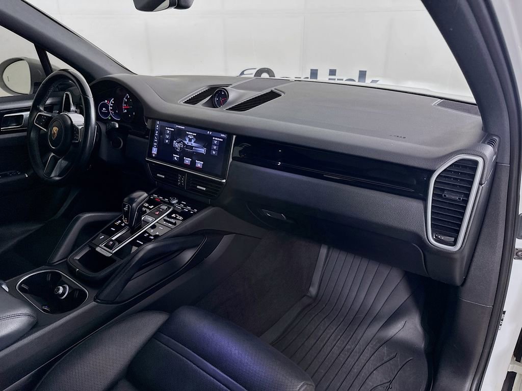 Used 2019 Porsche Cayenne image 37