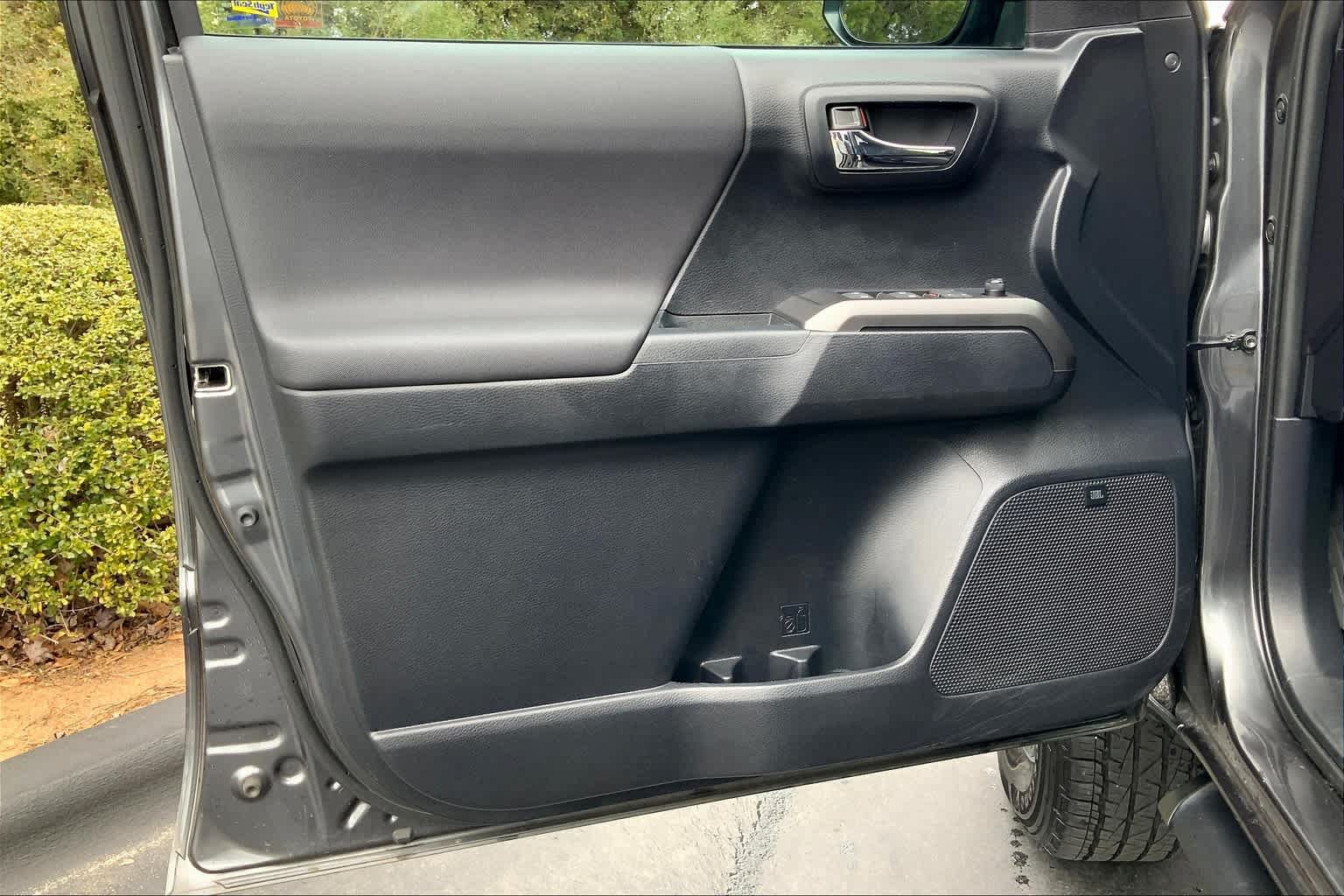 Used 2019 Toyota Tacoma TRD Sport w/ TRD Premium Sport Package RWD image 22