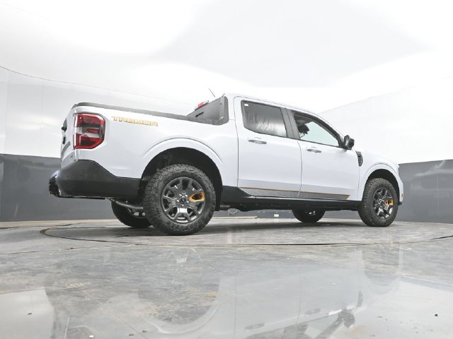 Used 2025 Ford Maverick Tremor AWD/4WD image 47