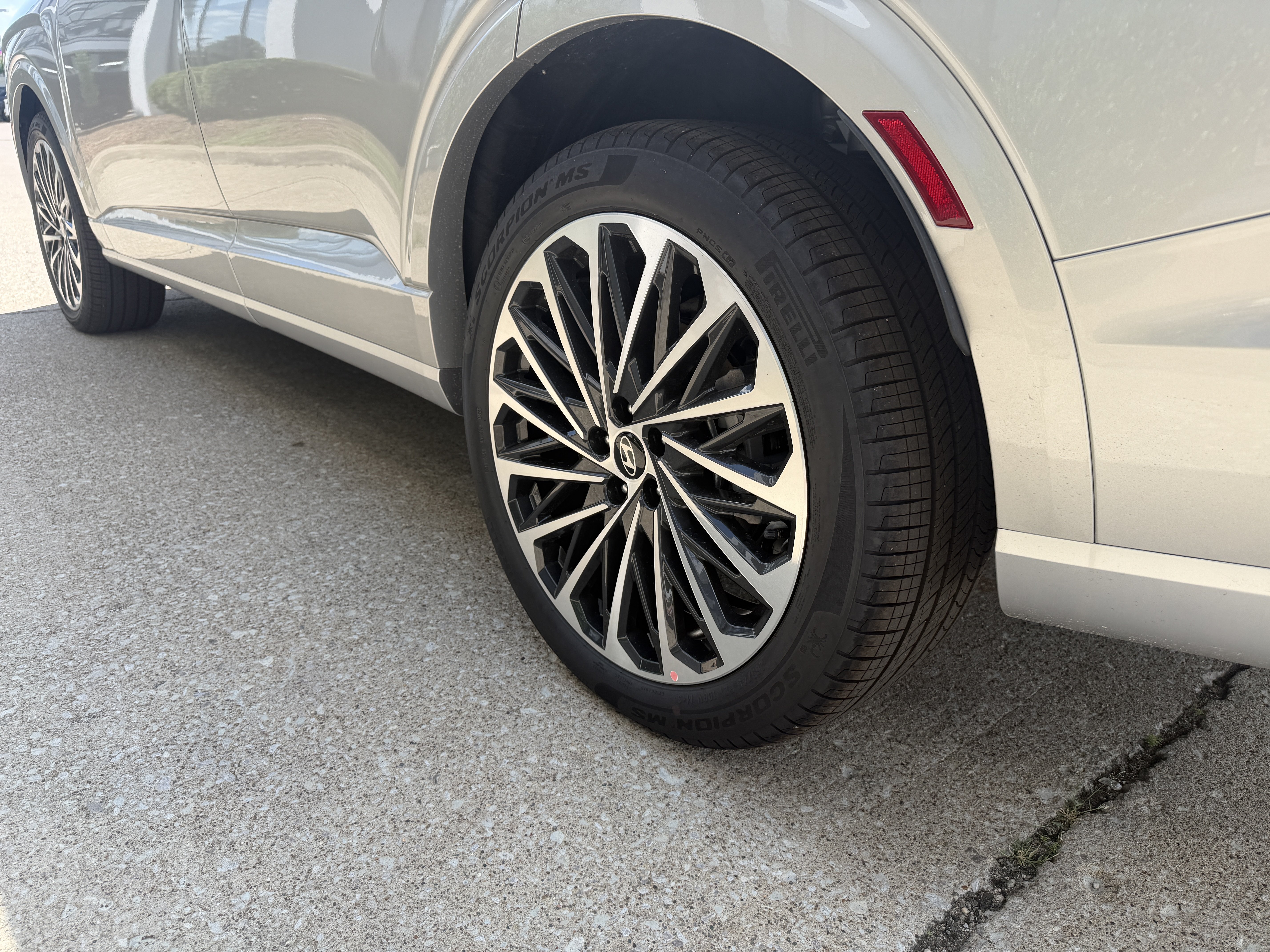 New 2026 Hyundai Palisade Calligraphy AWD/4WD image 12