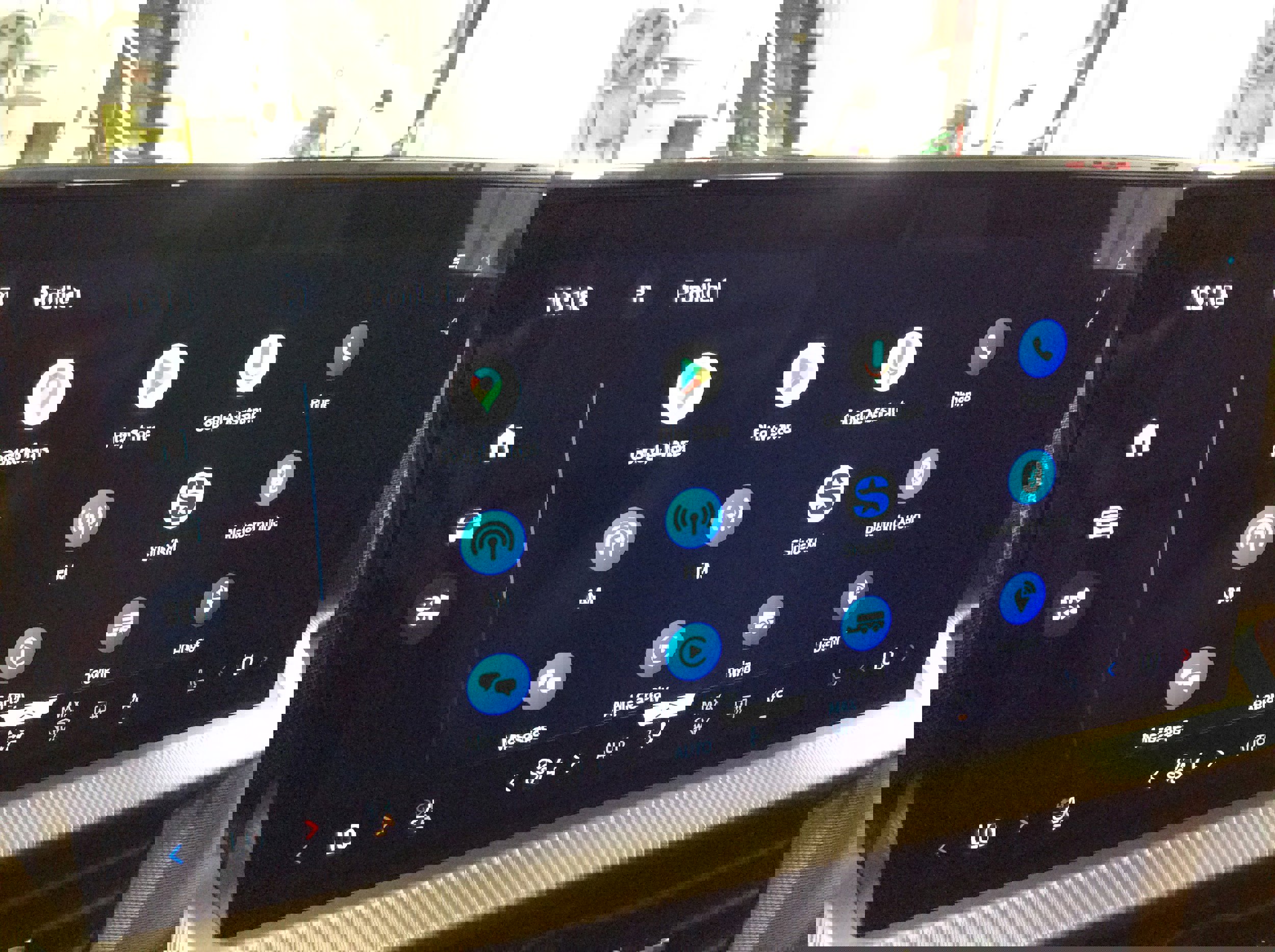 Used 2025 Ford Explorer ST-Line image 27