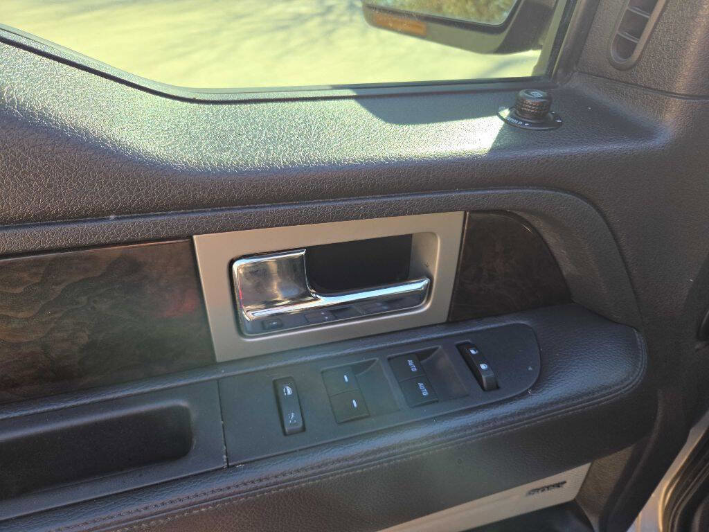 Used 2014 Ford F150 Platinum AWD/4WD image 30