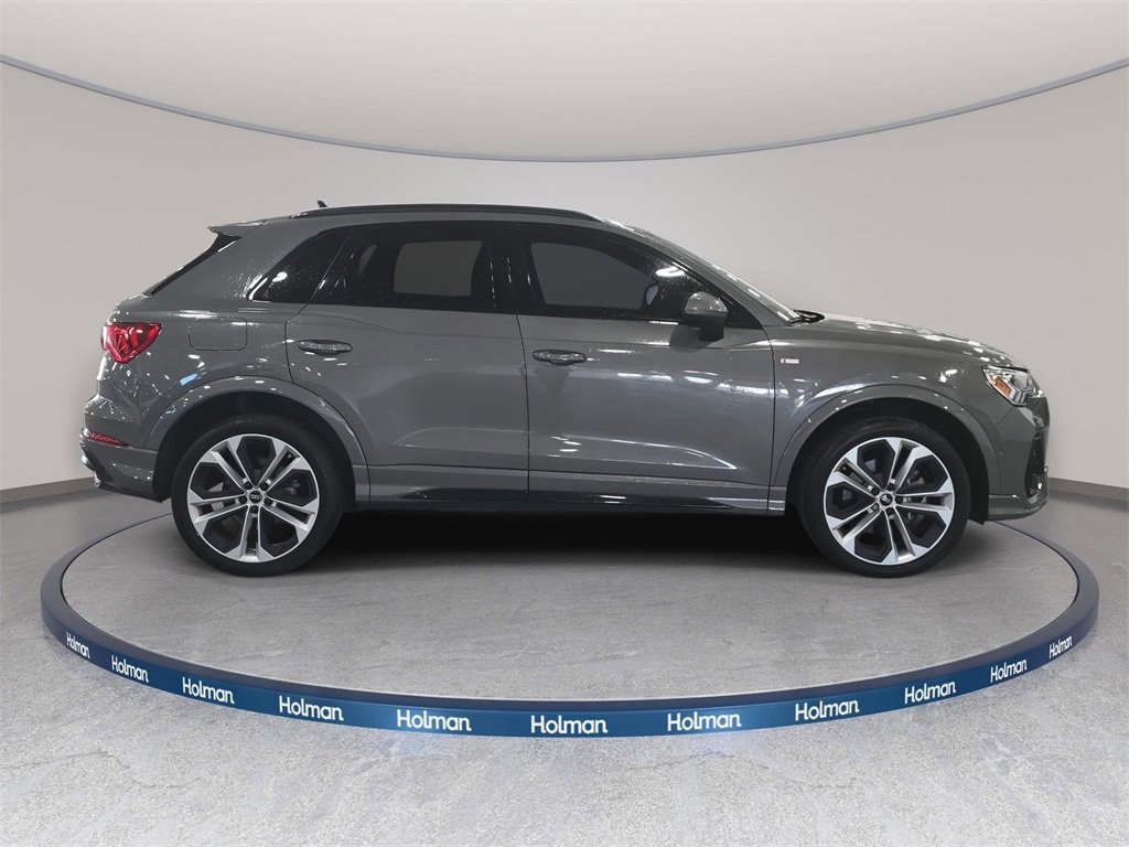 Used 2021 Audi Q3 2.0T Premium Plus w/ Premium Plus Package image 5