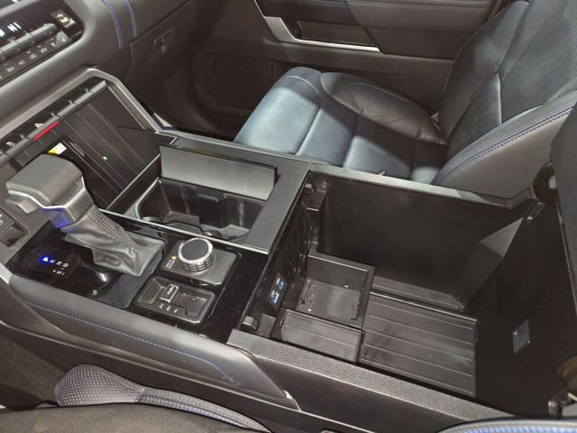 Used 2024 Toyota Sequoia Platinum image 24