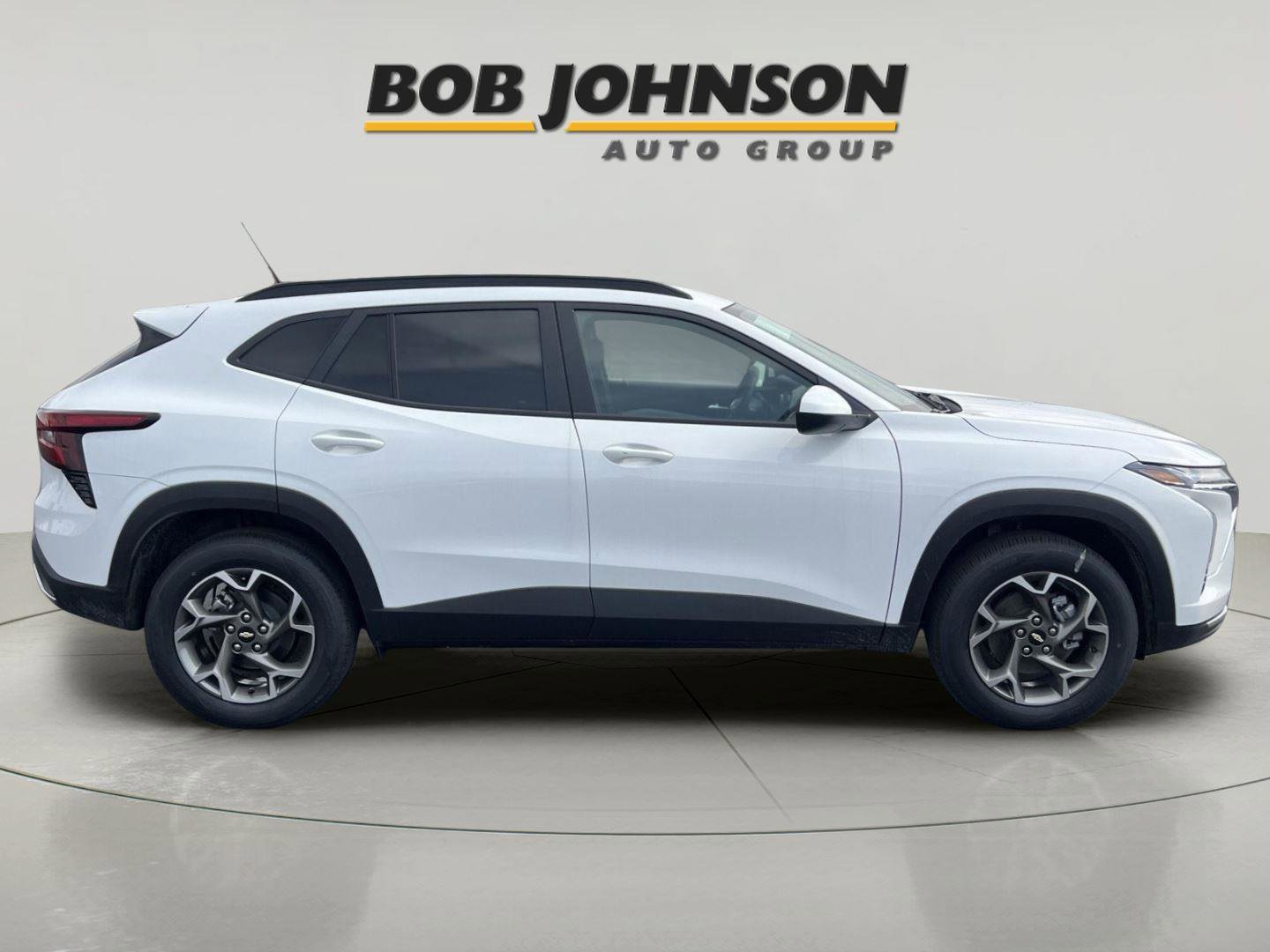 New 2026 Chevrolet Trax LT w/ Driver Confidence Package image 2