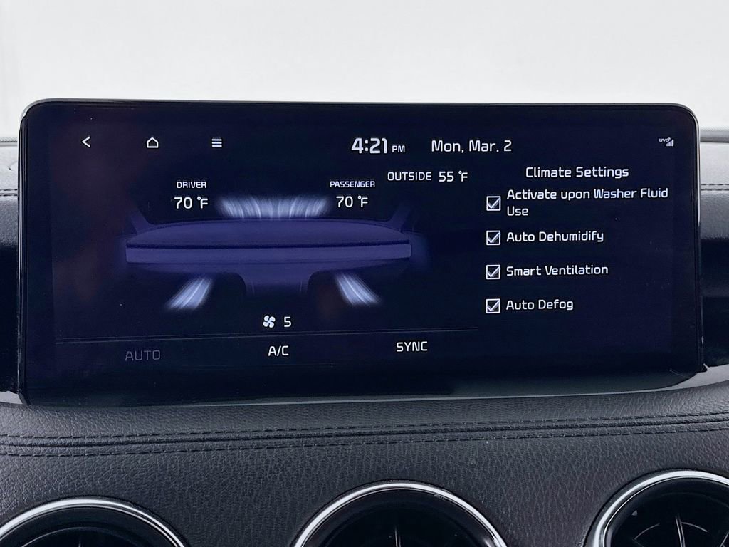 Used 2022 Kia Stinger GT-Line w/ Sun & Sound Package image 39