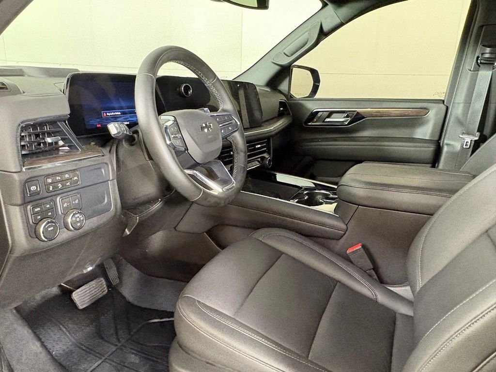 Used 2026 Chevrolet Suburban Z71 w/ Comfort Package AWD/4WD image 23