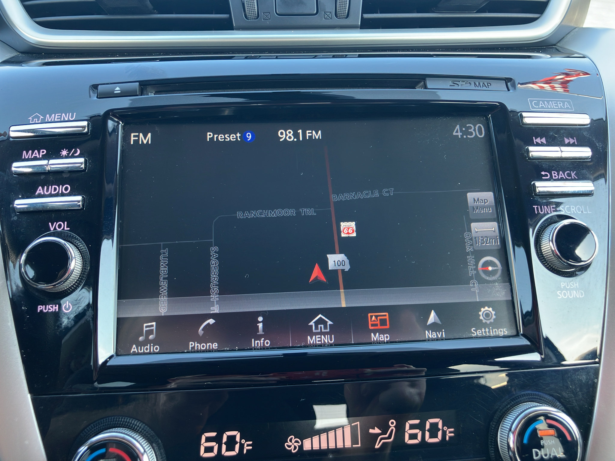 Used 2018 Nissan Murano SV FWD image 17