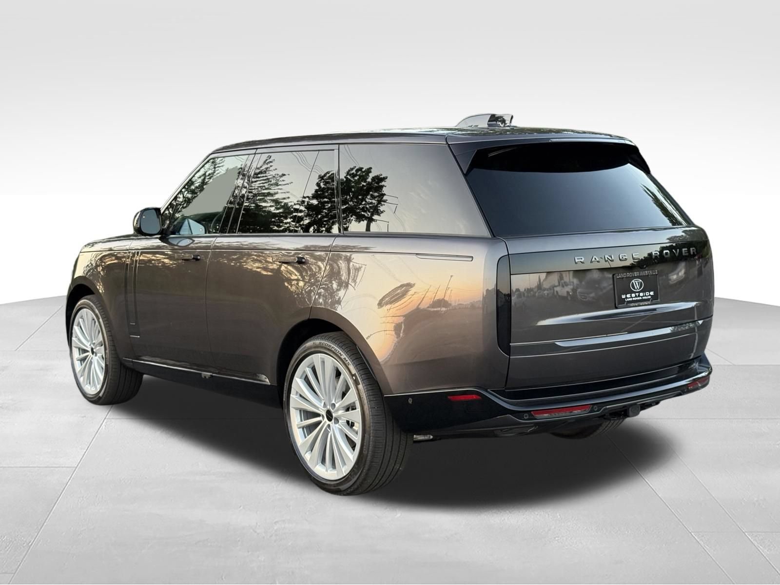 New 2026 Land Rover Range Rover SE AWD/4WD image 3