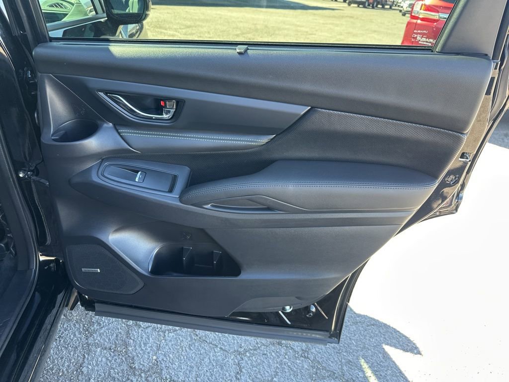 Used 2025 Subaru Ascent Bronze Edition image 18