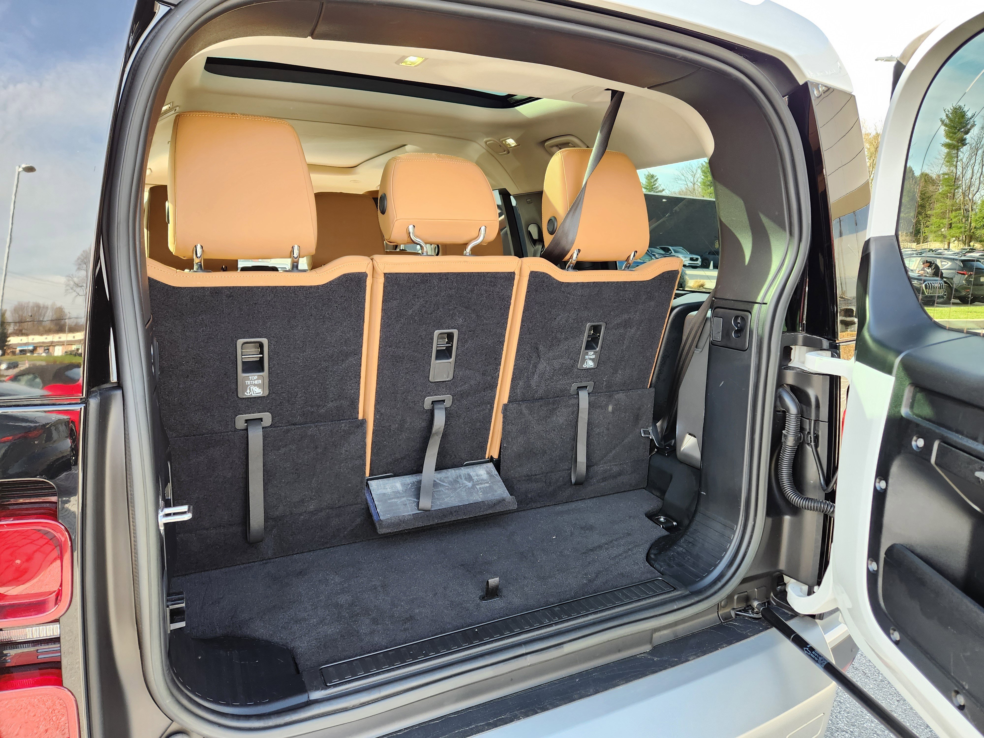 Certified 2023 Land Rover Defender 130 S image 8