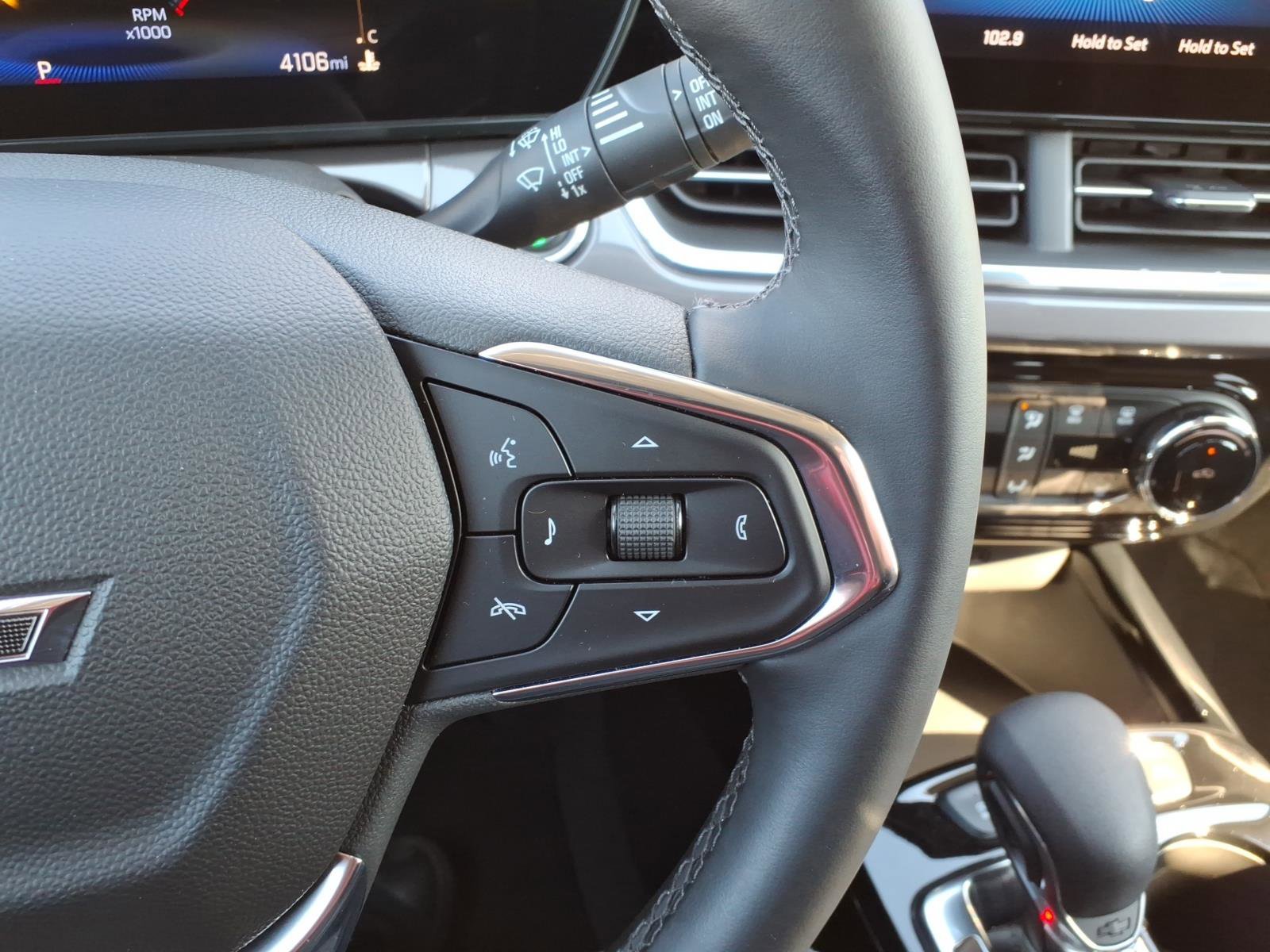 Used 2025 Chevrolet Trax ACTIV w/ Driver Confidence Package image 15