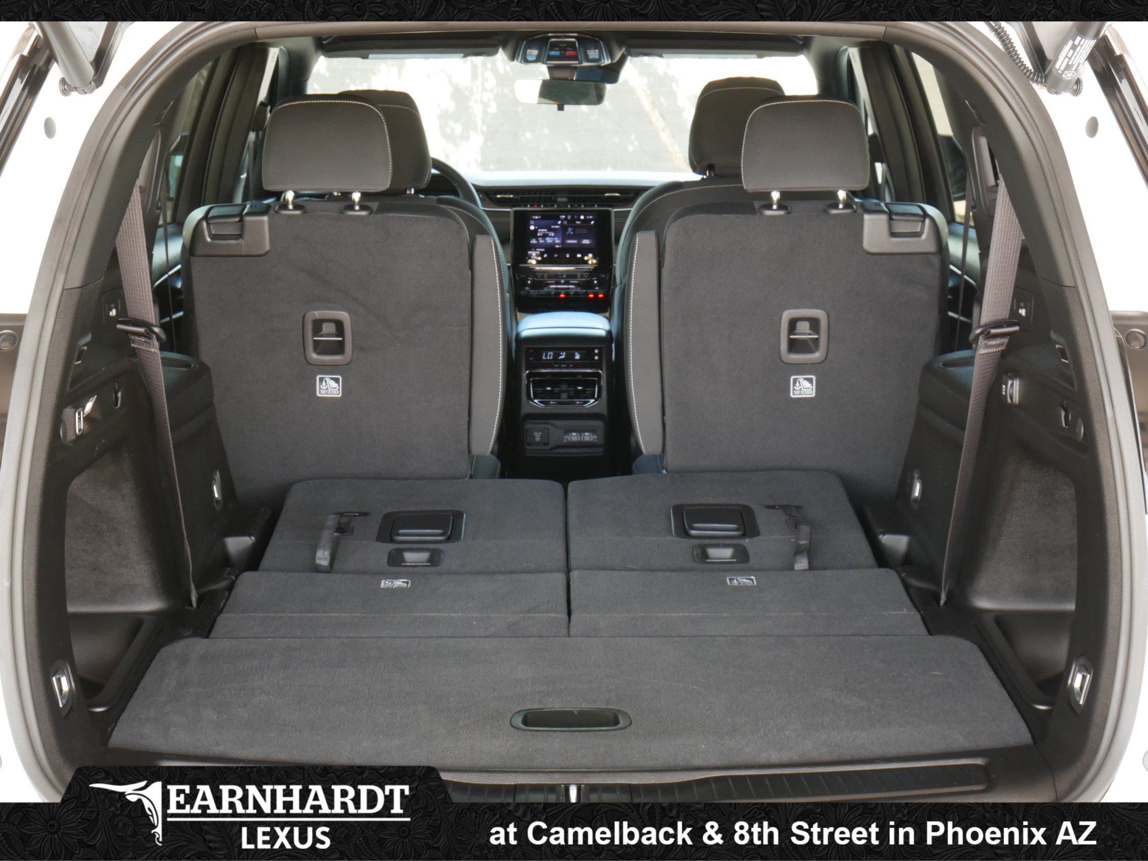 Used 2025 Jeep Grand Cherokee L Laredo RWD image 31