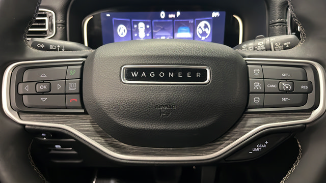 Used 2023 Jeep Wagoneer Series II AWD/4WD image 15