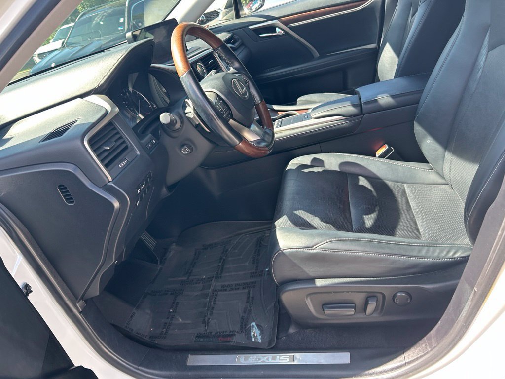 Used 2020 Lexus RX 350L Premium w/ Premium Package AWD/4WD image 18