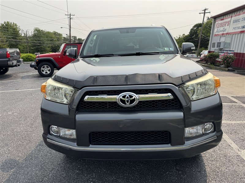 Used 2011 Toyota 4Runner SR5 image 3