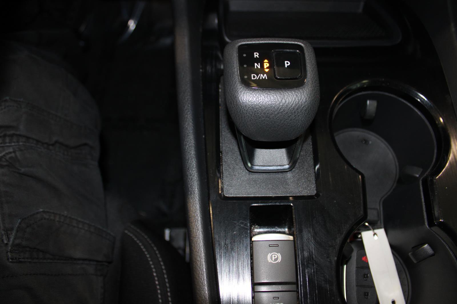 Used 2023 Nissan Rogue S image 20