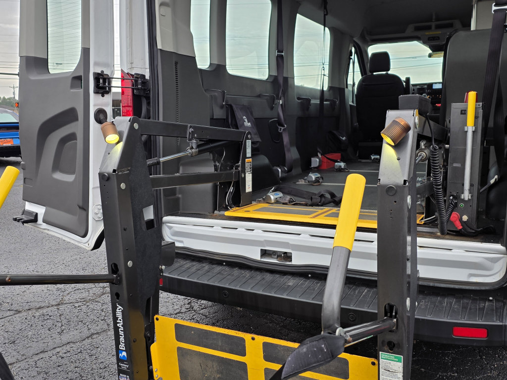 Used 2021 Ford Transit 350 XL RWD image 24