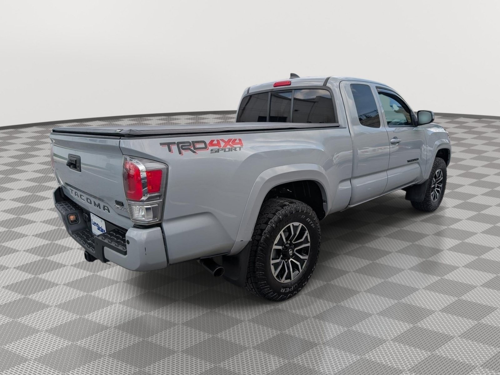 Used 2021 Toyota Tacoma TRD Sport w/ Technology Package AWD/4WD image 5