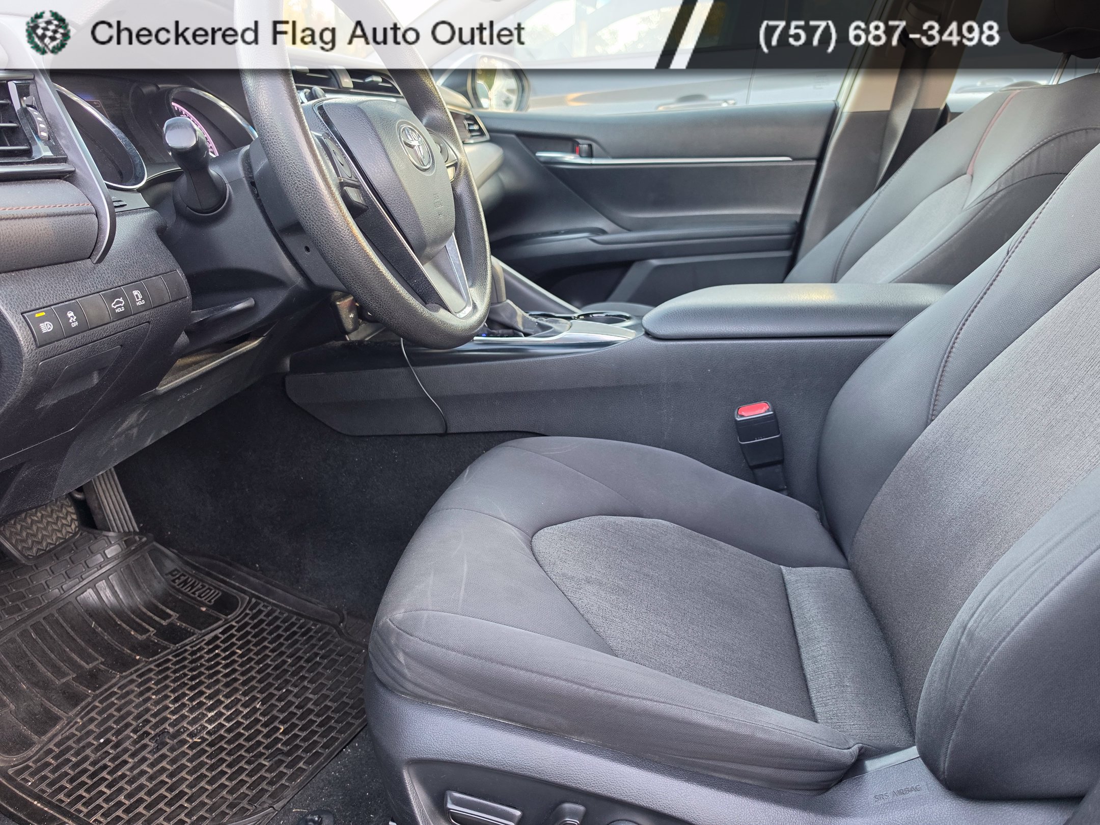 Used 2020 Toyota Camry LE FWD image 8