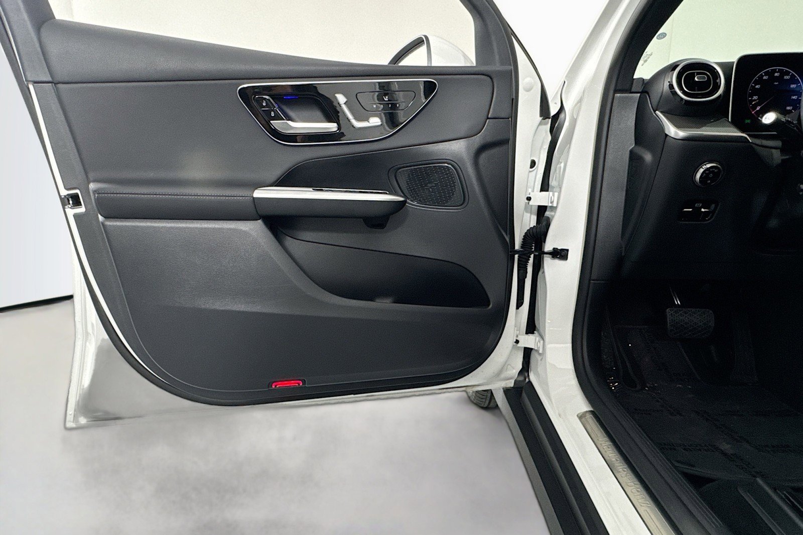 Certified 2026 Mercedes-Benz GLC 300 image 20