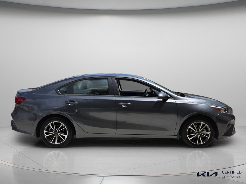 Certified 2023 Kia Forte LXS w/ LXS Technology Package FWD image 4