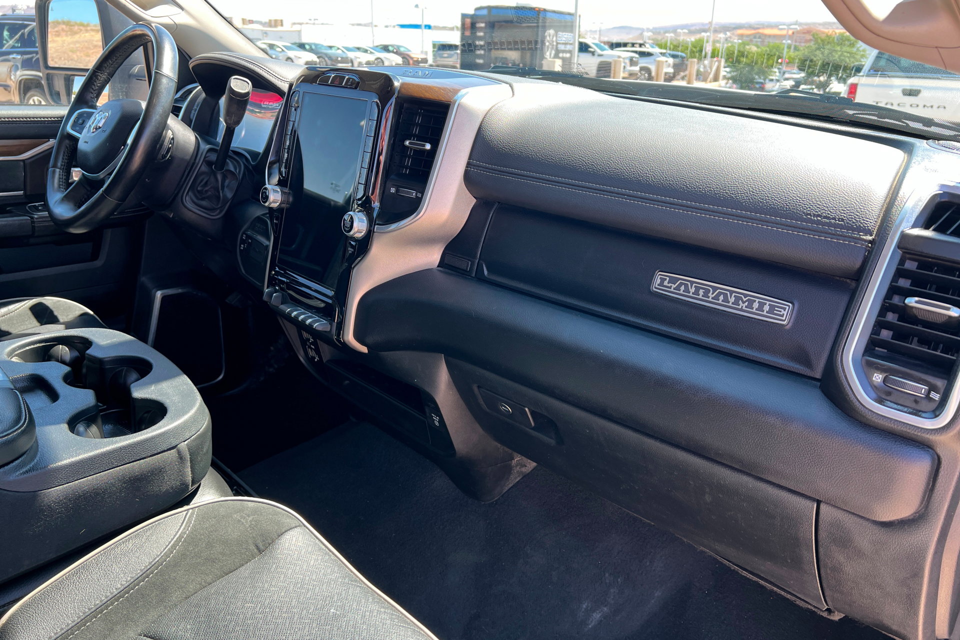 Used 2024 RAM 2500 Laramie AWD/4WD image 23