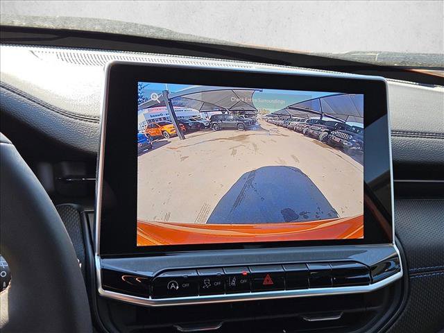 New 2026 Jeep Compass Latitude image 18