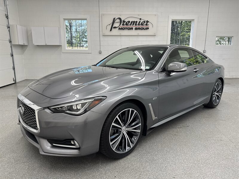 Used 2017 INFINITI Q60 2.0t w/ Moonroof Package AWD/4WD image 1