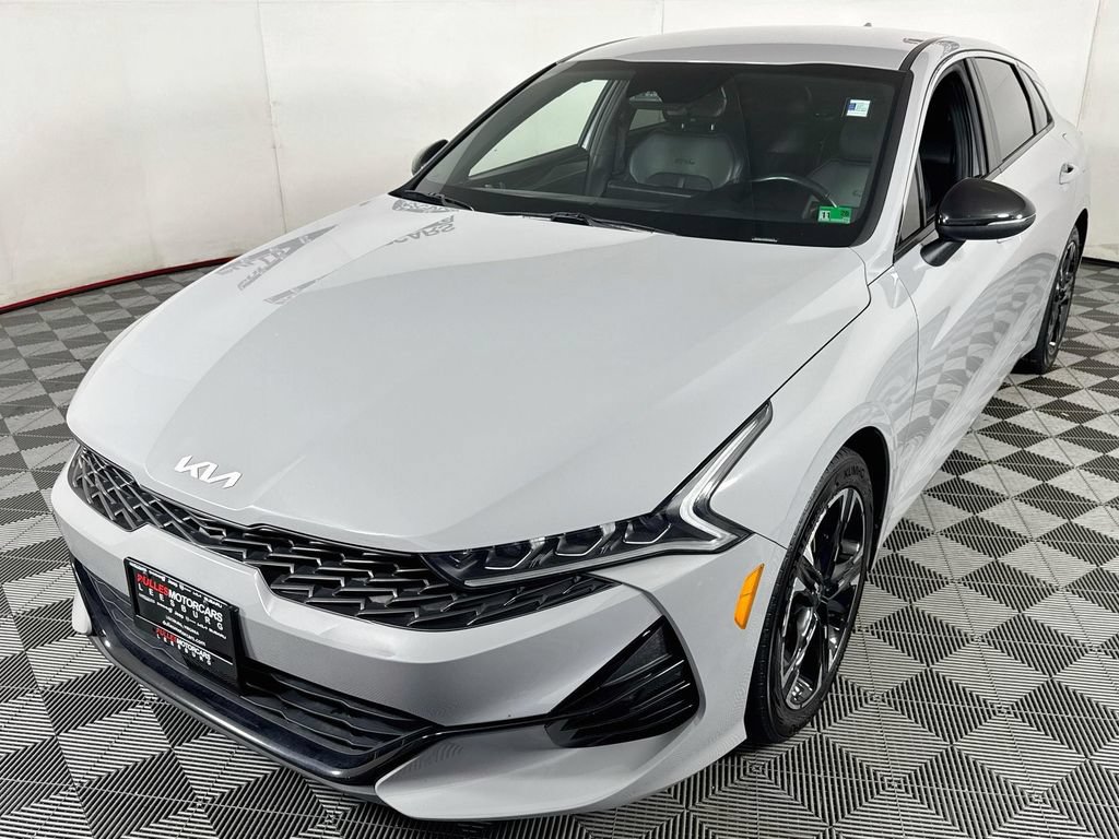Used 2024 Kia K5 GT-Line w/ GT-Line Premium Package FWD image 3