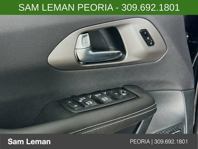New 2027 Chrysler Pacifica Limited w/ S Appearance Package FWD image 18