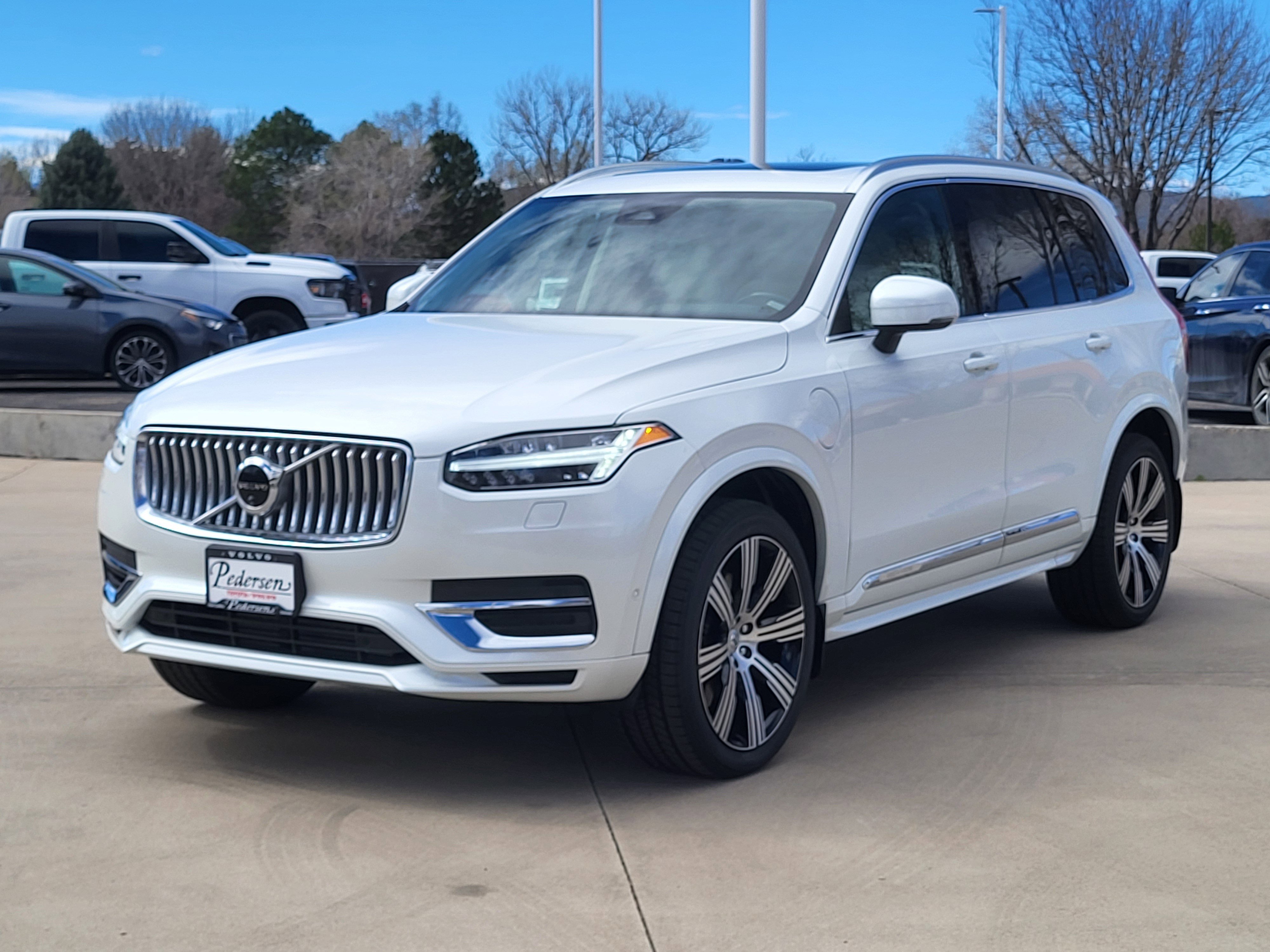 Certified 2024 Volvo XC90 T8 Plus w/ Protection Package Premier image 4