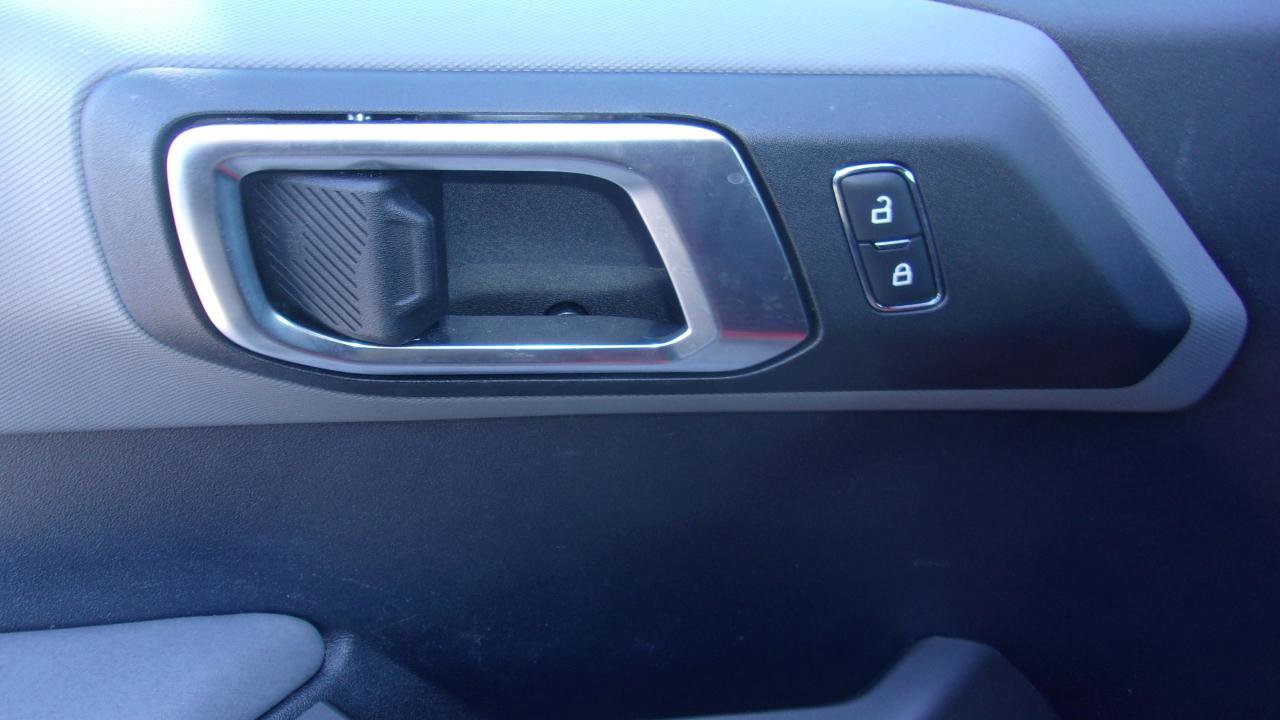 Used 2023 Ford Bronco Black Diamond w/ Sasquatch Package image 9