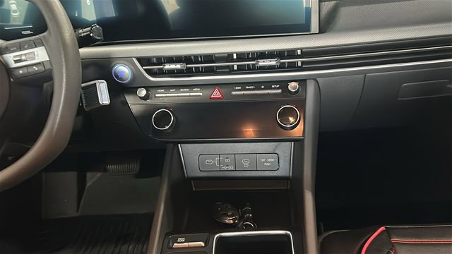 Used 2024 Hyundai Sonata SEL image 17