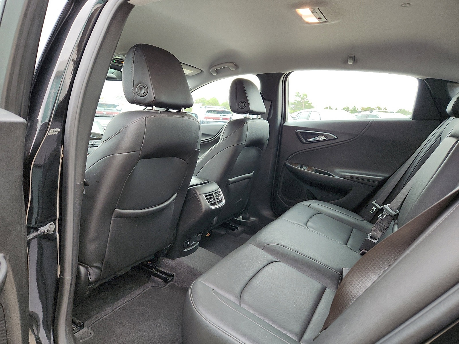 Used 2024 Chevrolet Malibu LT image 12