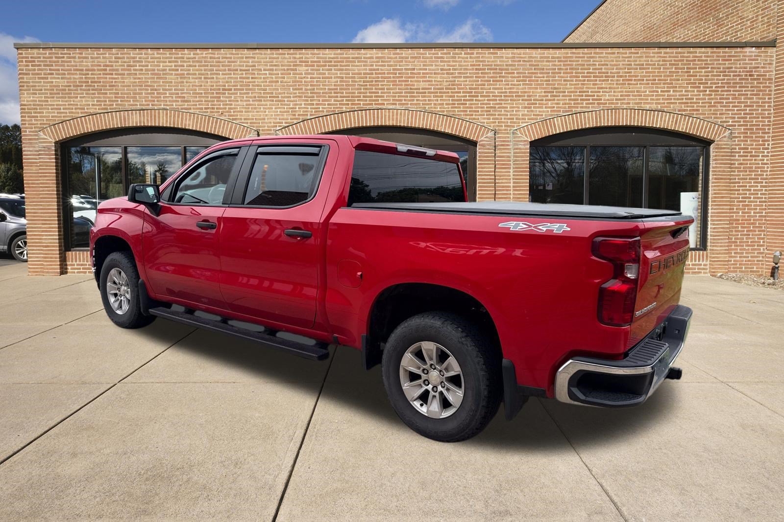Used 2021 Chevrolet Silverado 1500 W/T w/ WT Value Package AWD/4WD image 5