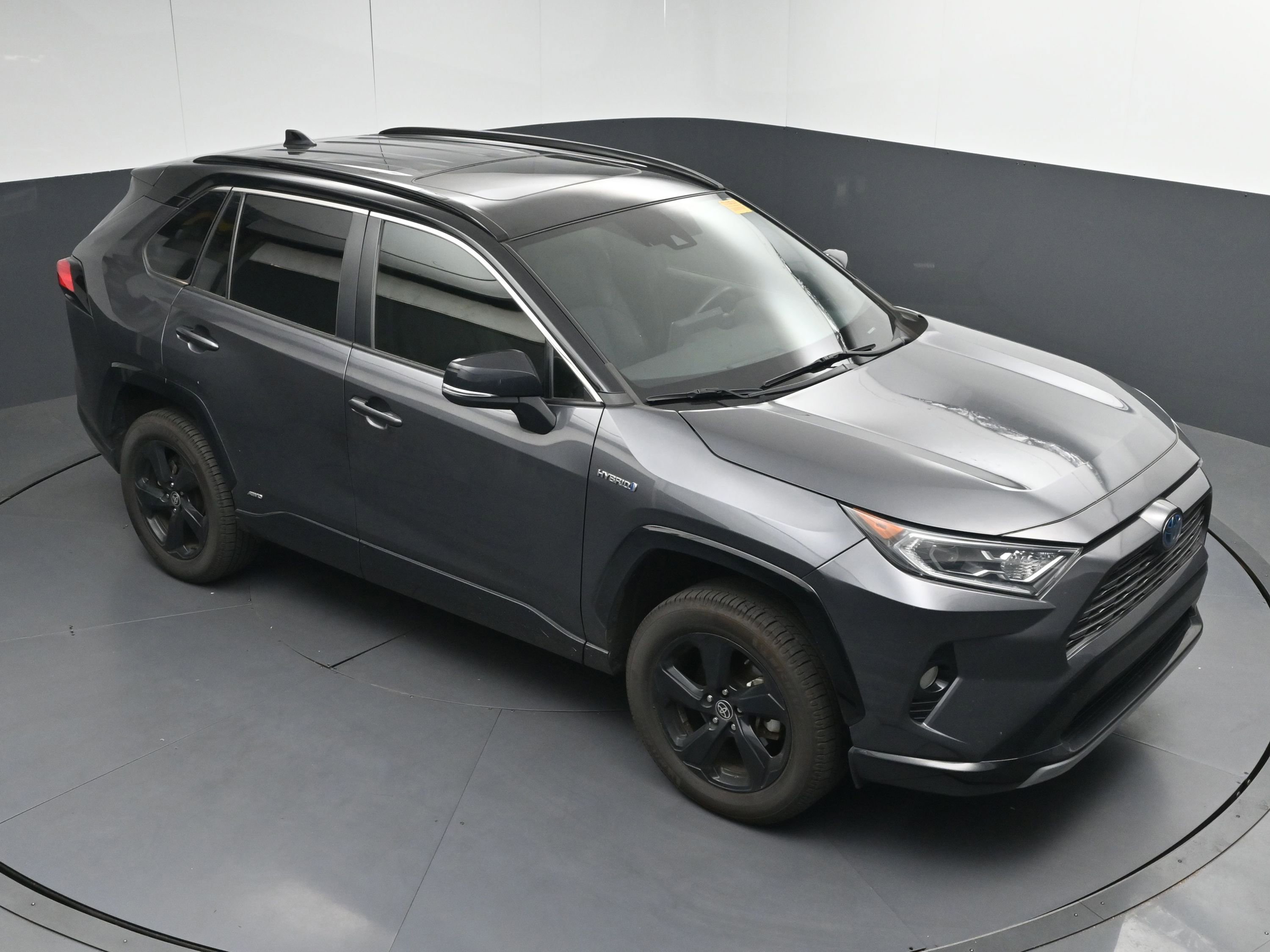 Used 2021 Toyota RAV4 XSE image 33