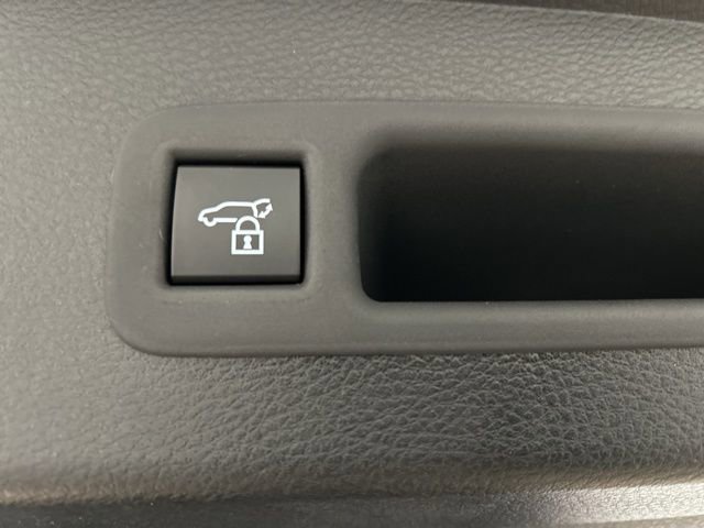 New 2026 Toyota Sienna XLE image 19