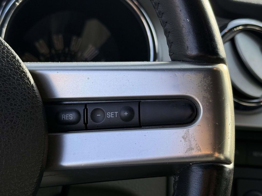 Used 2007 Ford Mustang GT Premium RWD image 28
